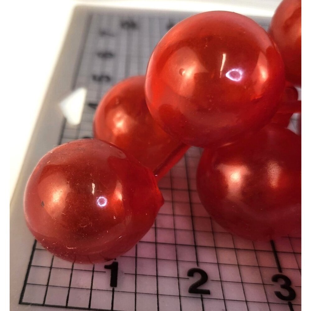 Decorative Faux Red Grapes Cluster With Leaves For Fruit Centerpiece Home Accent - Picture 5 of 10